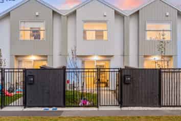 2/50 Broadway Parade, ROLLESTON