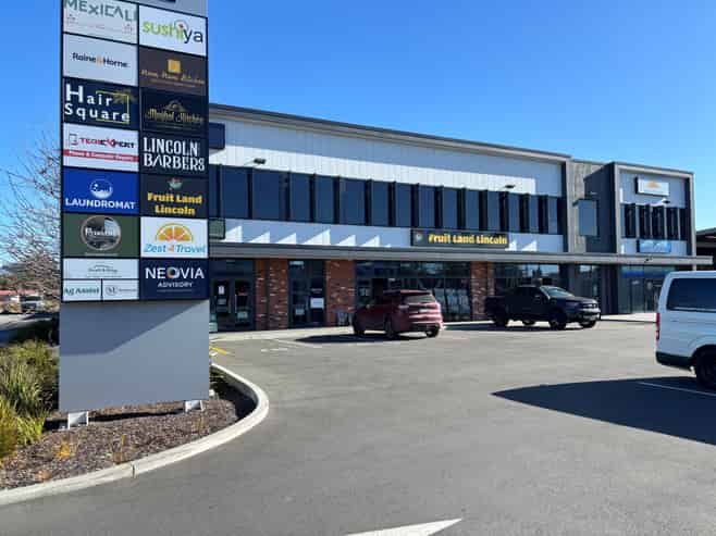 Modern Lincoln First Floor Office 