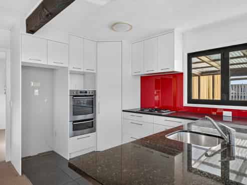 44 Pinedale Crescent, Riversdale Beach