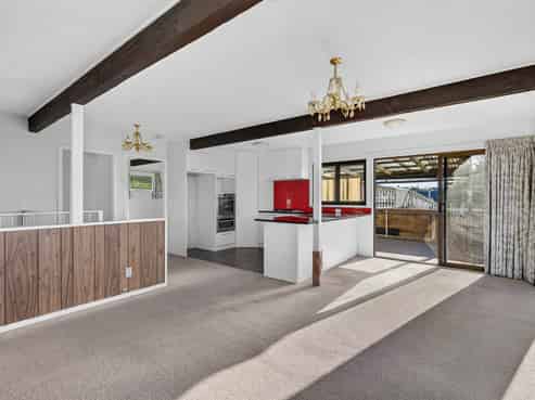 44 Pinedale Crescent, Riversdale Beach