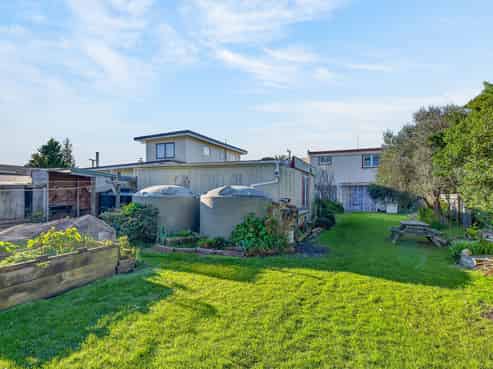 44 Pinedale Crescent, Riversdale Beach