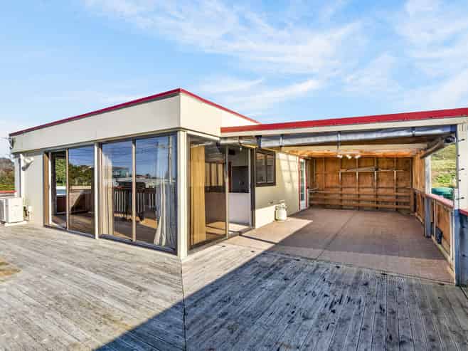 44 Pinedale Crescent, Riversdale Beach