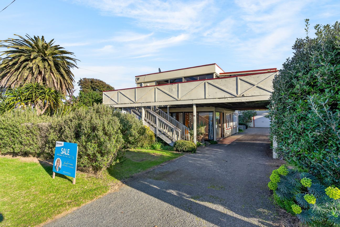Coastal living in the heart of Riversdale Beach - Vista 5