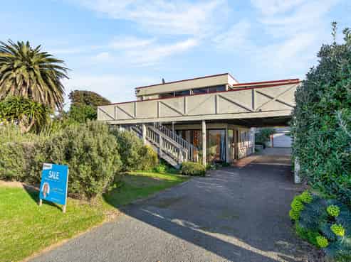 44 Pinedale Crescent, Riversdale Beach