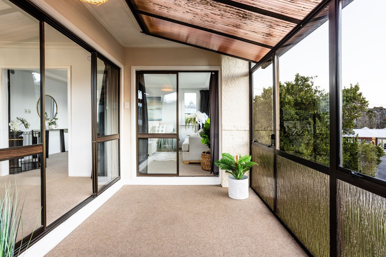 Sunny 1960s Gem in Sought-After Helensburgh - Fler