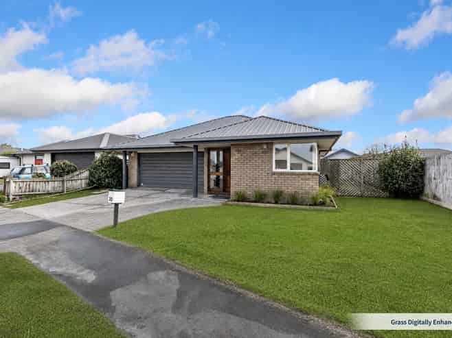 32 Surfers Place, North New Brighton