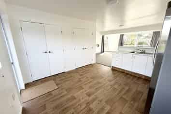 8 Fantome Place, Whalers Gate