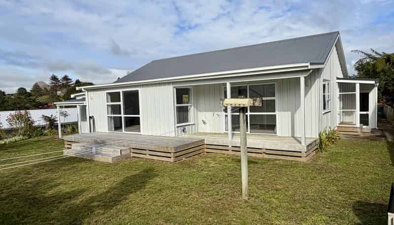 8 Fantome Place, Whalers Gate