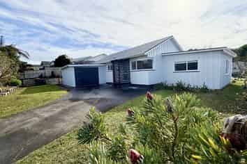 8 Fantome Place, Whalers Gate