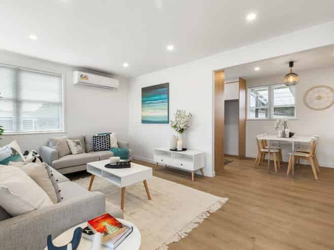 10 Cooper Place, Papakura