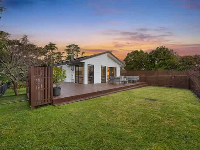 41 Vintage Drive, Henderson