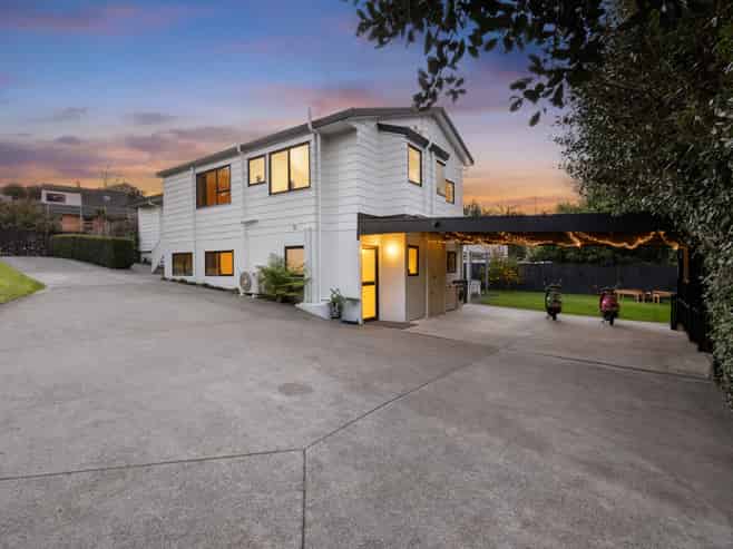 41 Vintage Drive, Henderson