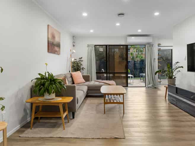 41 Vintage Drive, Henderson