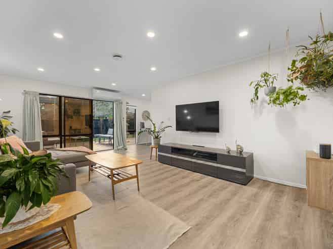41 Vintage Drive, Henderson