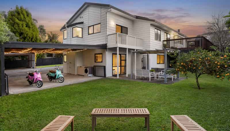 41 Vintage Drive, Henderson