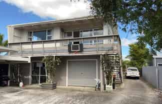 270 (House) Cook Dr, Whitianga