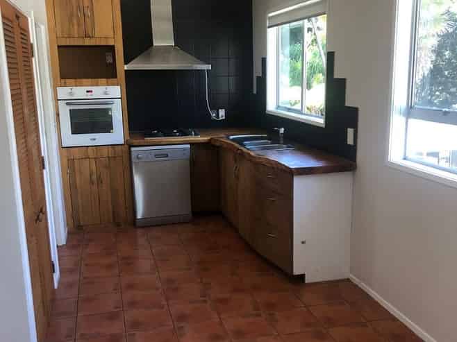 31 Castleton Street, Birkdale