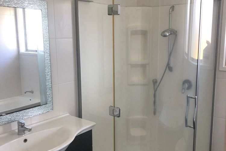 3 Bdrm, 1 bthrm, pets negotiable. Standalone home. - Bild 2