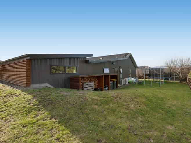2 Percy Lane, Wanaka