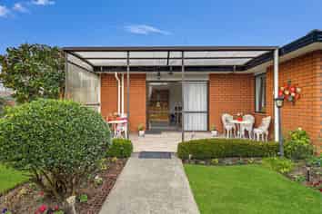 69 Sarabande Avenue, Redwood