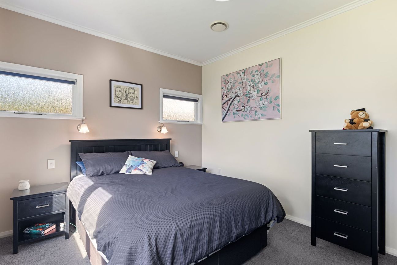 Renovated, spacious and ready to enjoy - Ansicht 4