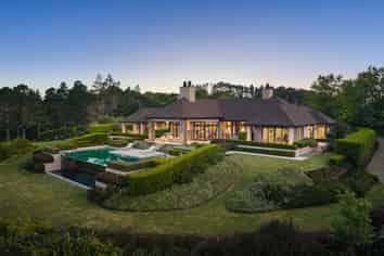 52 & 52B Warman Road, Okura