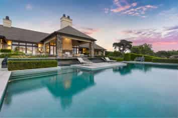 52 & 52B Warman Road, Okura