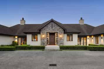 52 & 52B Warman Road, Okura