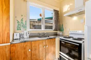 31 Tahi Street, Miramar