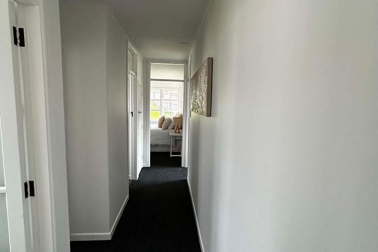 Charming Dinsdale Home with Ample Parking - Meer