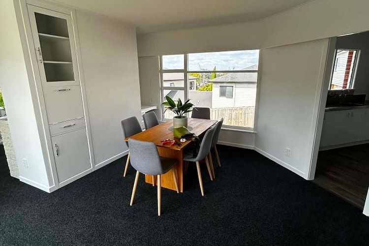 Charming Dinsdale Home with Ample Parking - Aanzicht 5