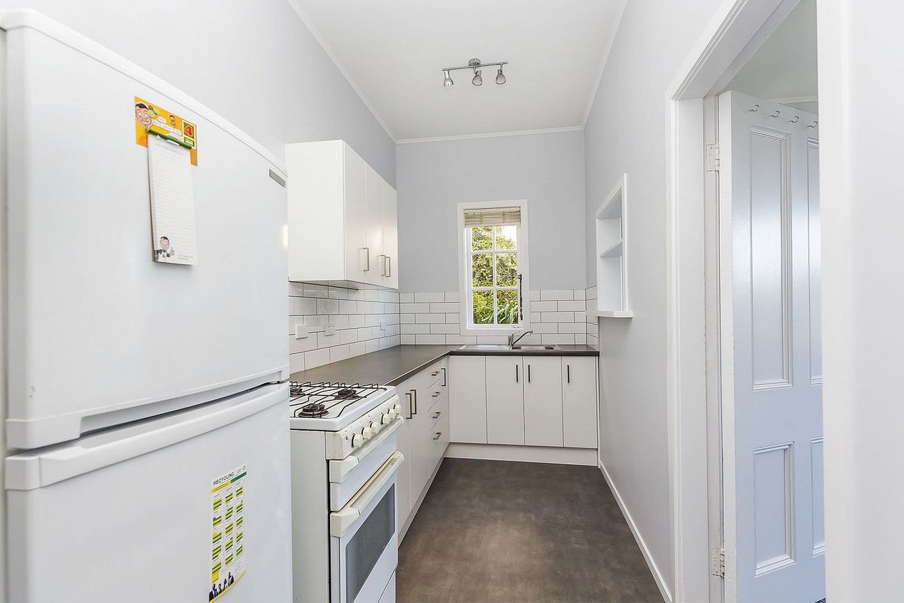Spacious property in central Kilbirnie - Aanzicht 2