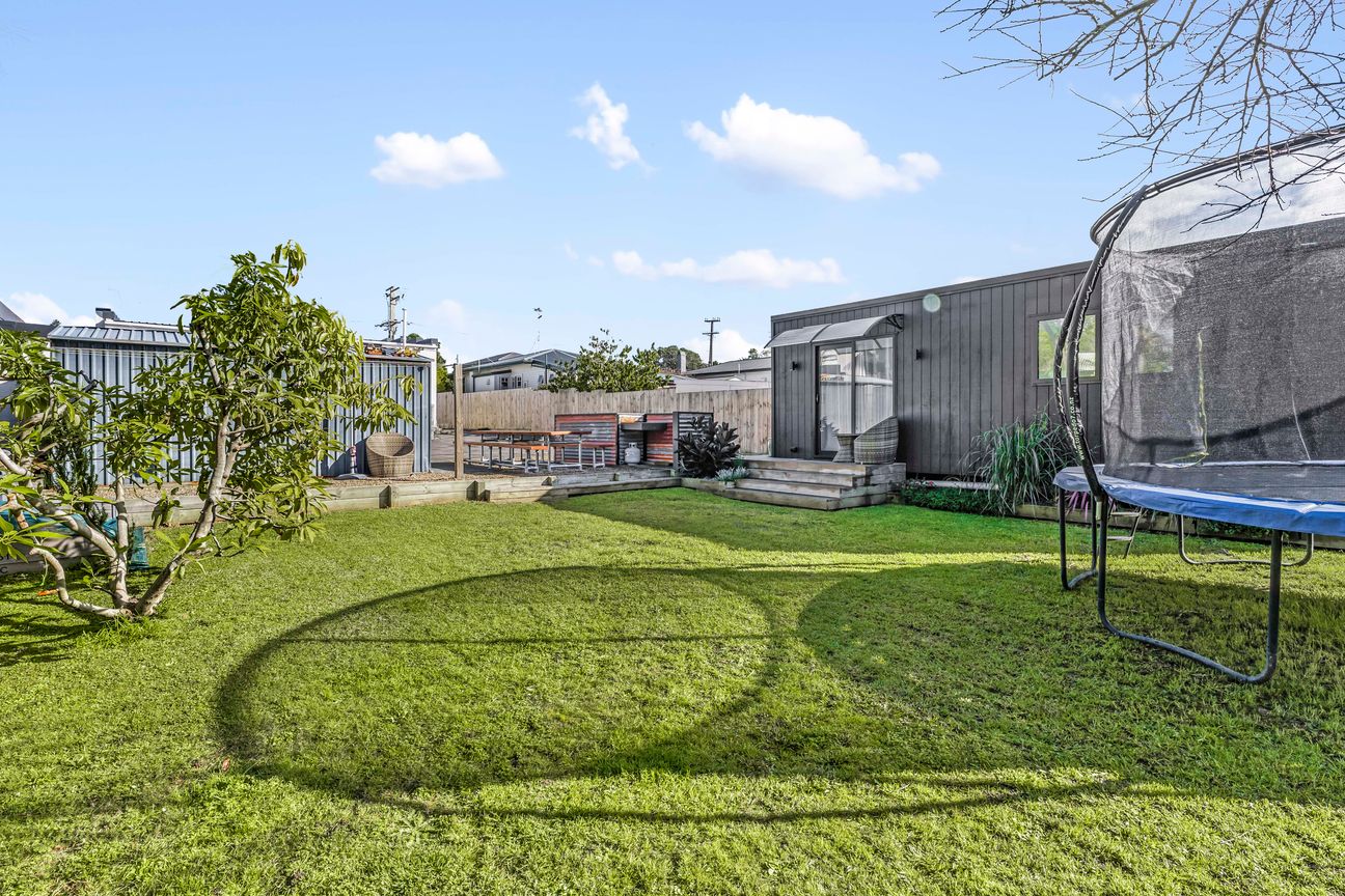 Classic Kiwi Living on 688 m² - Vista 3