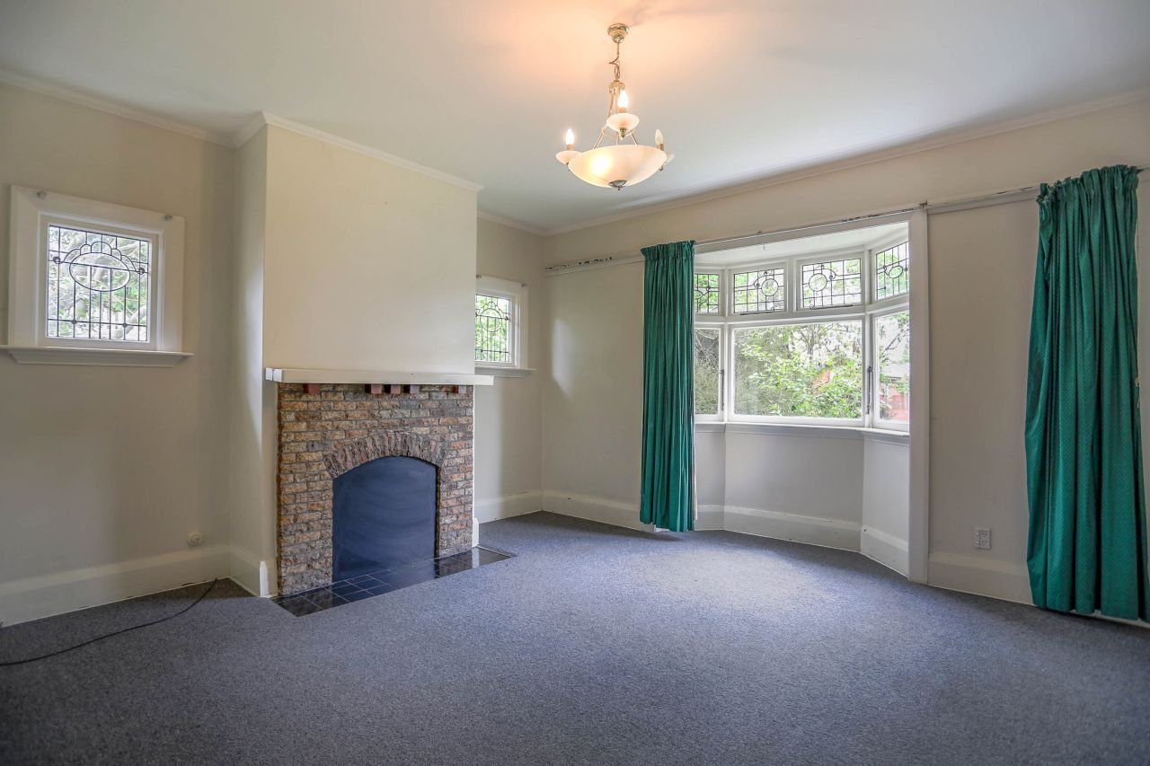 RICCARTON - 4 BEDROOM, 1 BATHROOM - Fler