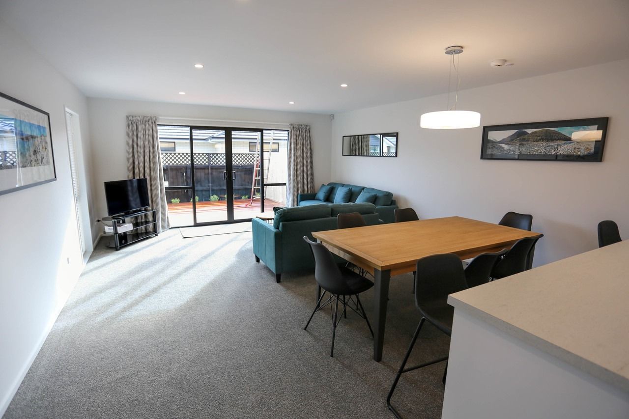 RICCARTON - MODERN 4 BEDROOM + 4 BATHROOMS, MINS WALK TO UC - Aanzicht 6