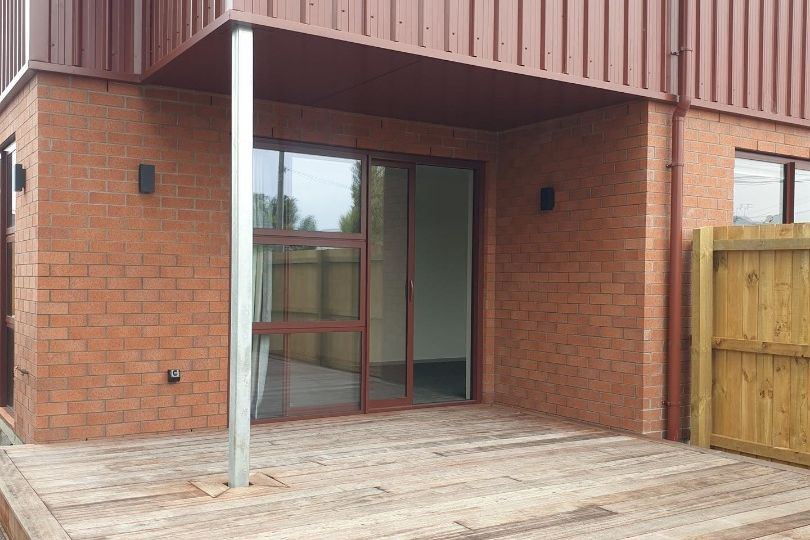 UPPER RICCARTON - 5 BEDROOM, 5 BATHROOM - Aanzicht 2