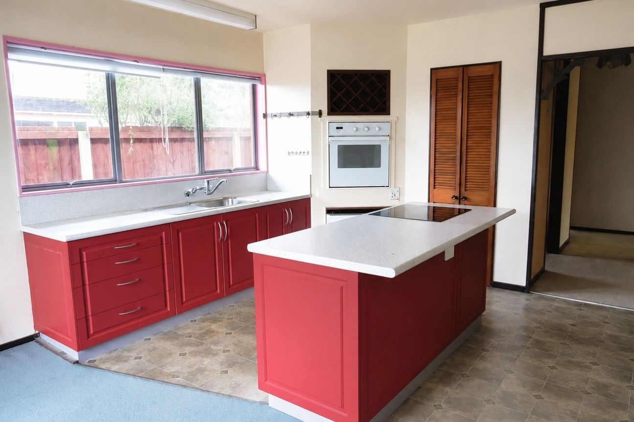 RICCARTON - LARGE FOUR BEDROOM HOME - Vista 2