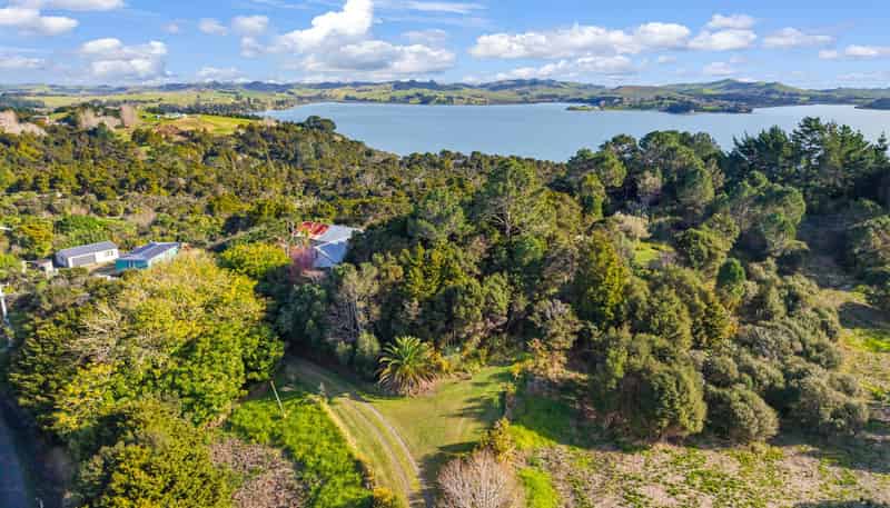 438 Pahi Road, Paparoa