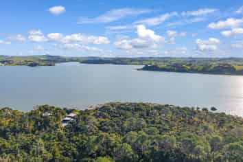 438 Pahi Road, Paparoa