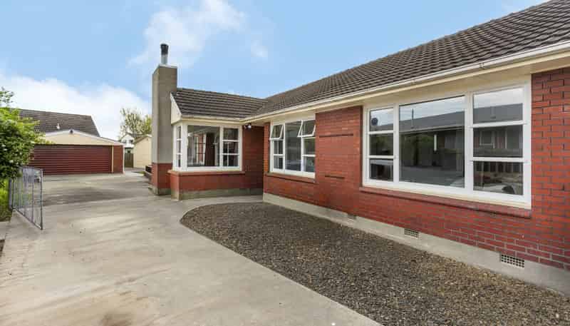 23 Lochee Road , Upper Riccarton