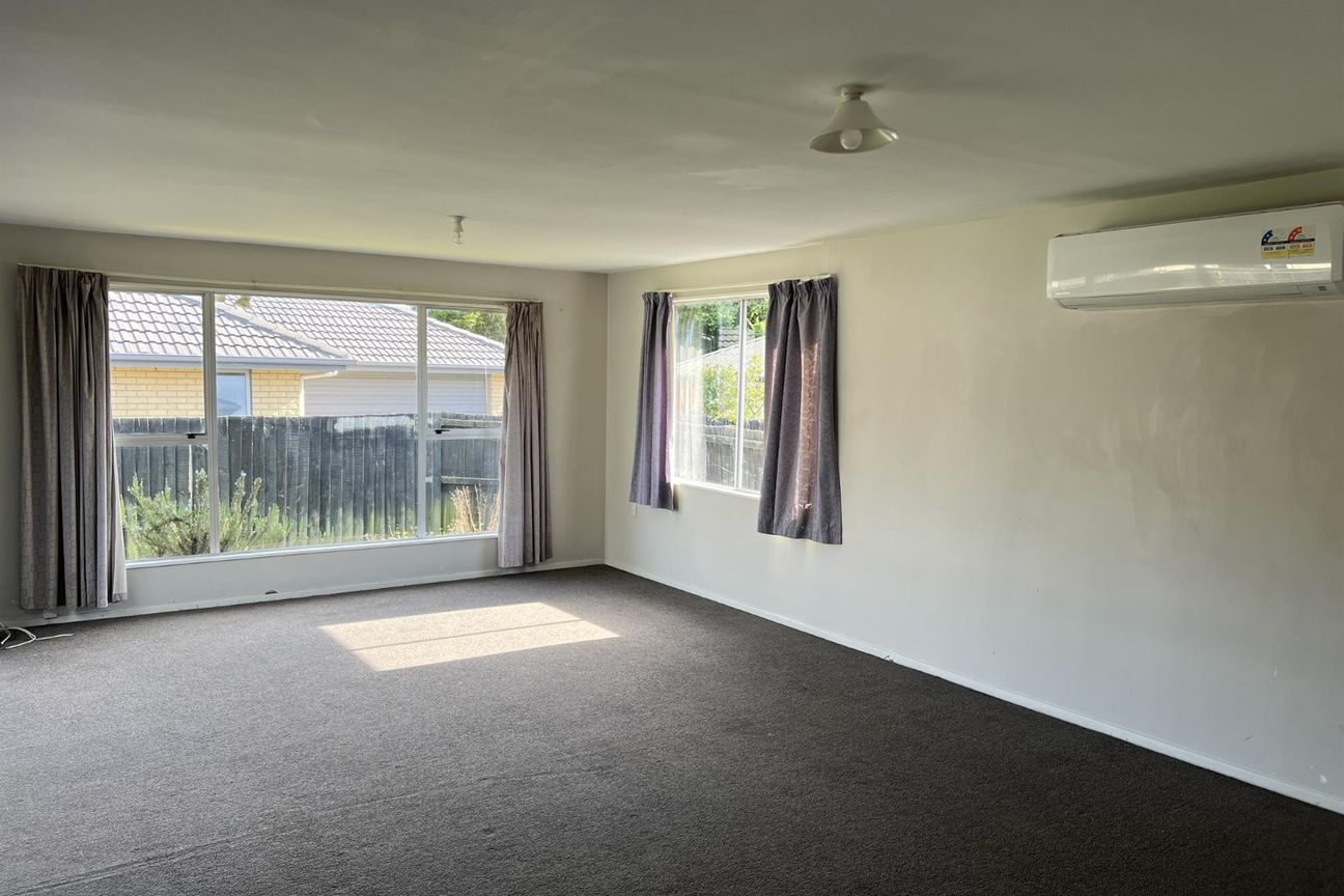 RICCARTON - 7 BEDROOMS, 3 BATHROOMS, GARDENER INCLUDED - Vista 5