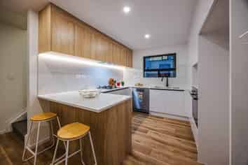 32A Grande Vue Road, Hillpark