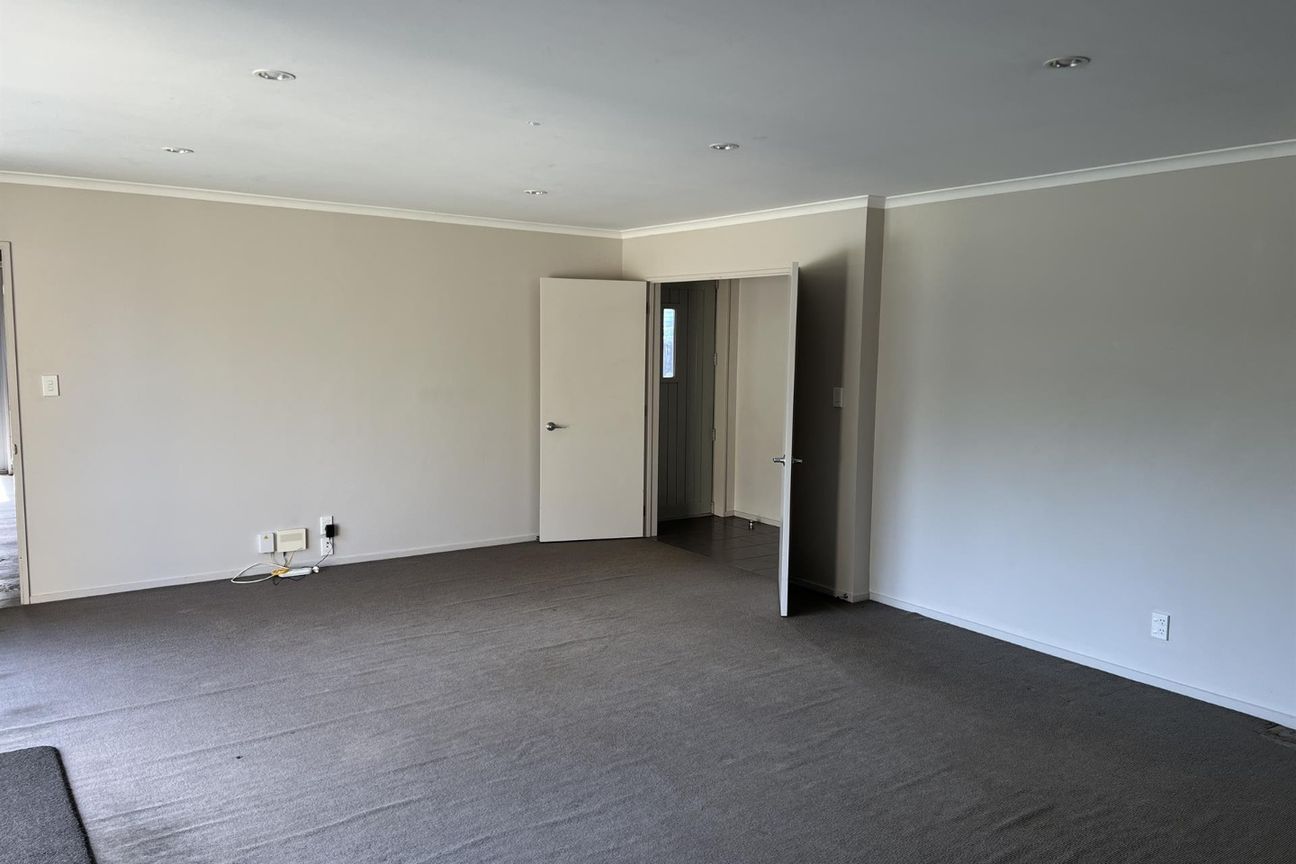 ILAM - MODERN 6 BEDROOM/6 BATHROOM PROPERTY, HUGE LIVING SPACE, DOUBLE GARAGE - Bild 4