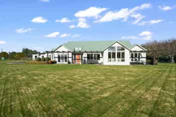 5 Brown Road Mill Road North, Invercargill