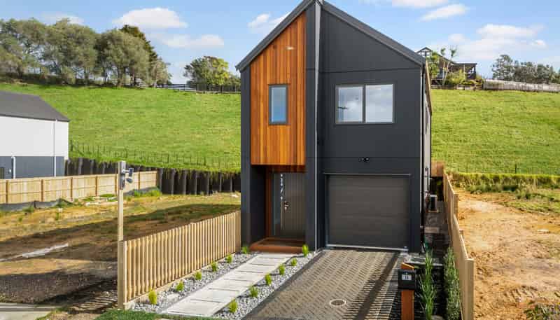 56 Ara Taha Crescent, Orewa