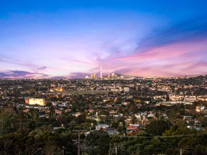 6 Fairmount Road, Titirangi