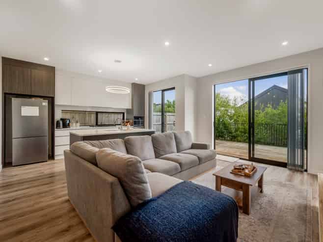 12 Kea Road, Silverdale