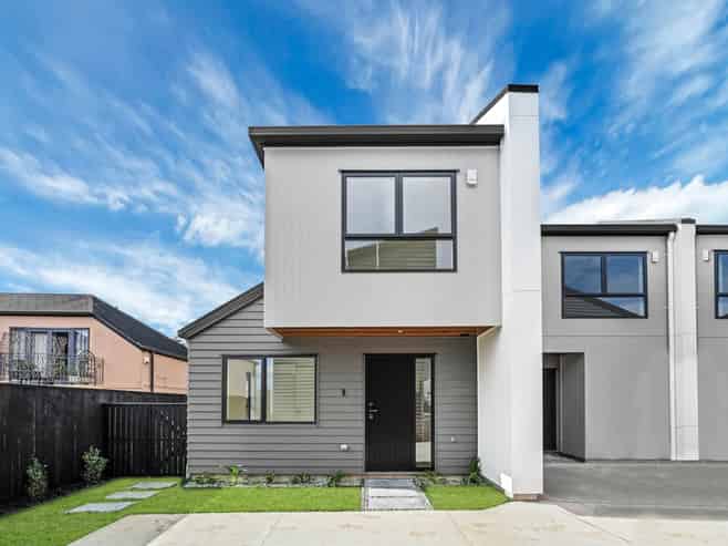 8B Hattaway Avenue, Bucklands Beach