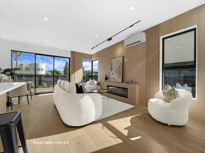 8D Hattaway Avenue, Bucklands Beach