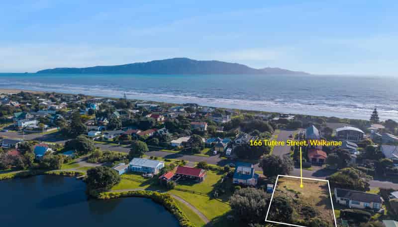 166 Tutere Street, Waikanae Beach